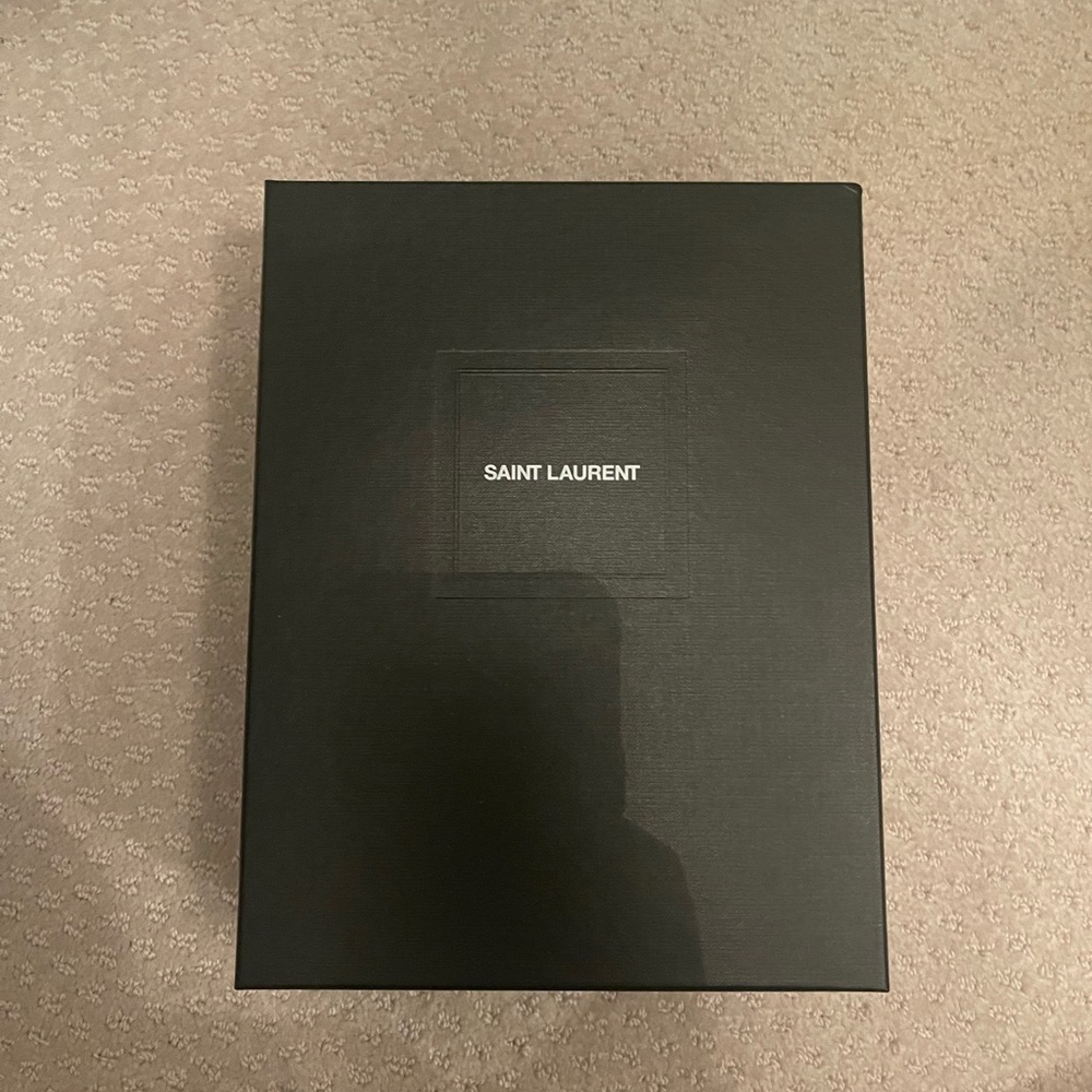 Ysl wallet clutch box